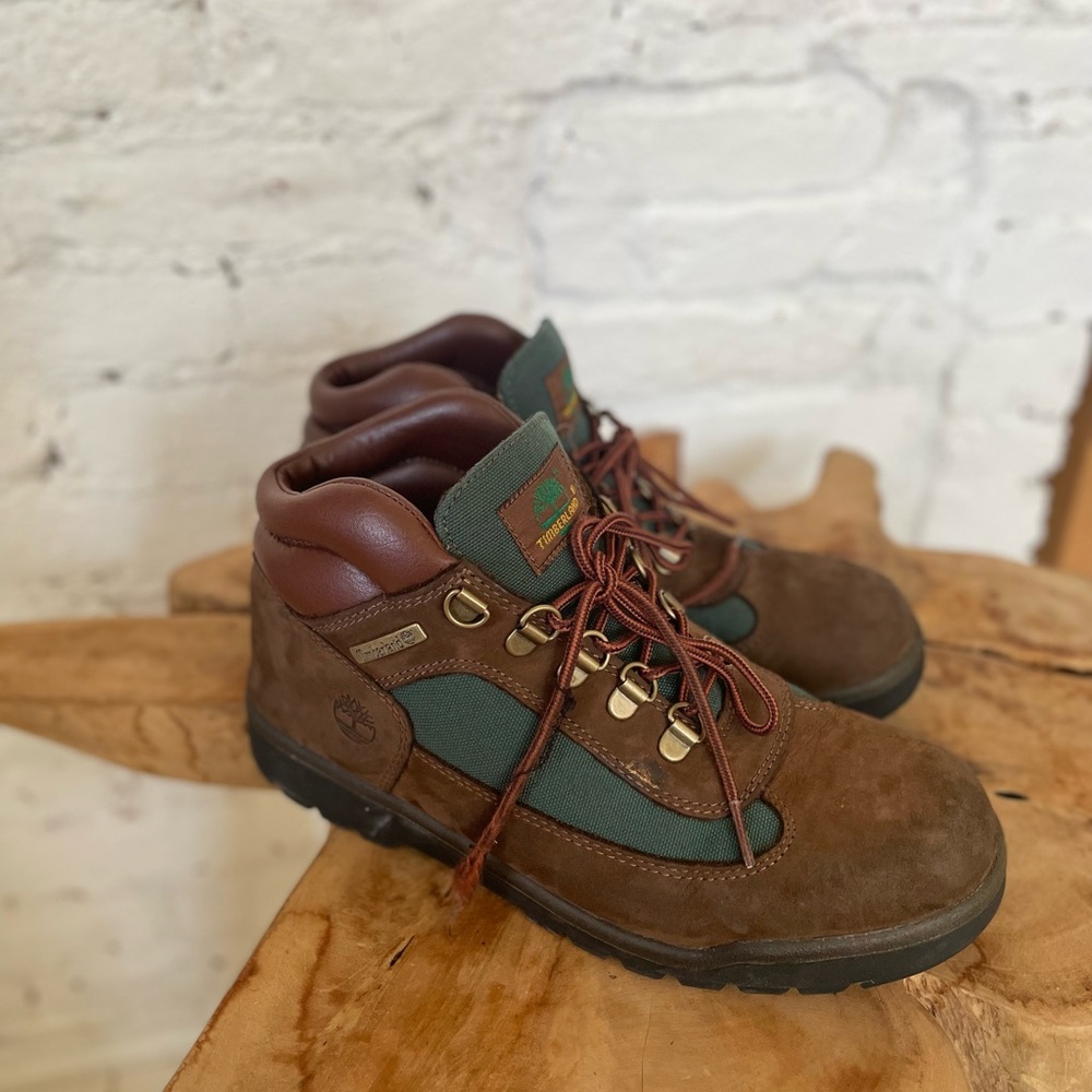 Timberland Brown & Green Leather Field Boots - boys size 6.5
